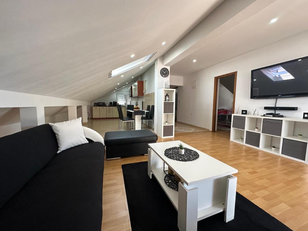 M&M Apartment Zadar Exterior photo